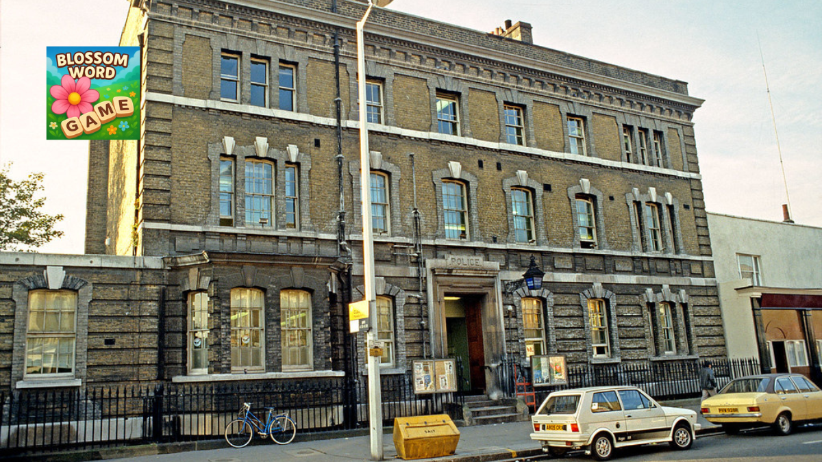stoke newington police station